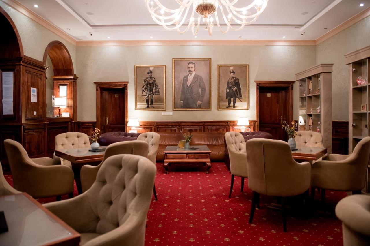 Hotel Kurija Jankovic Lukač エクステリア 写真