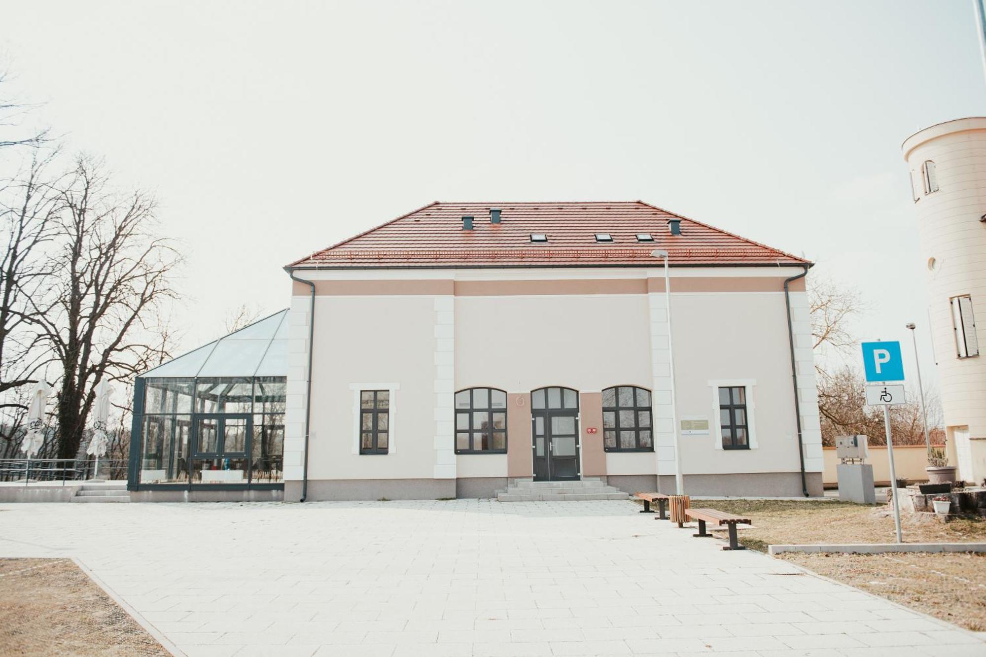 Hotel Kurija Jankovic Lukač エクステリア 写真