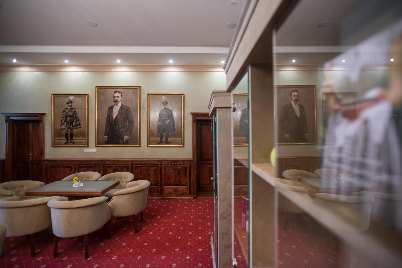 Hotel Kurija Jankovic Lukač エクステリア 写真